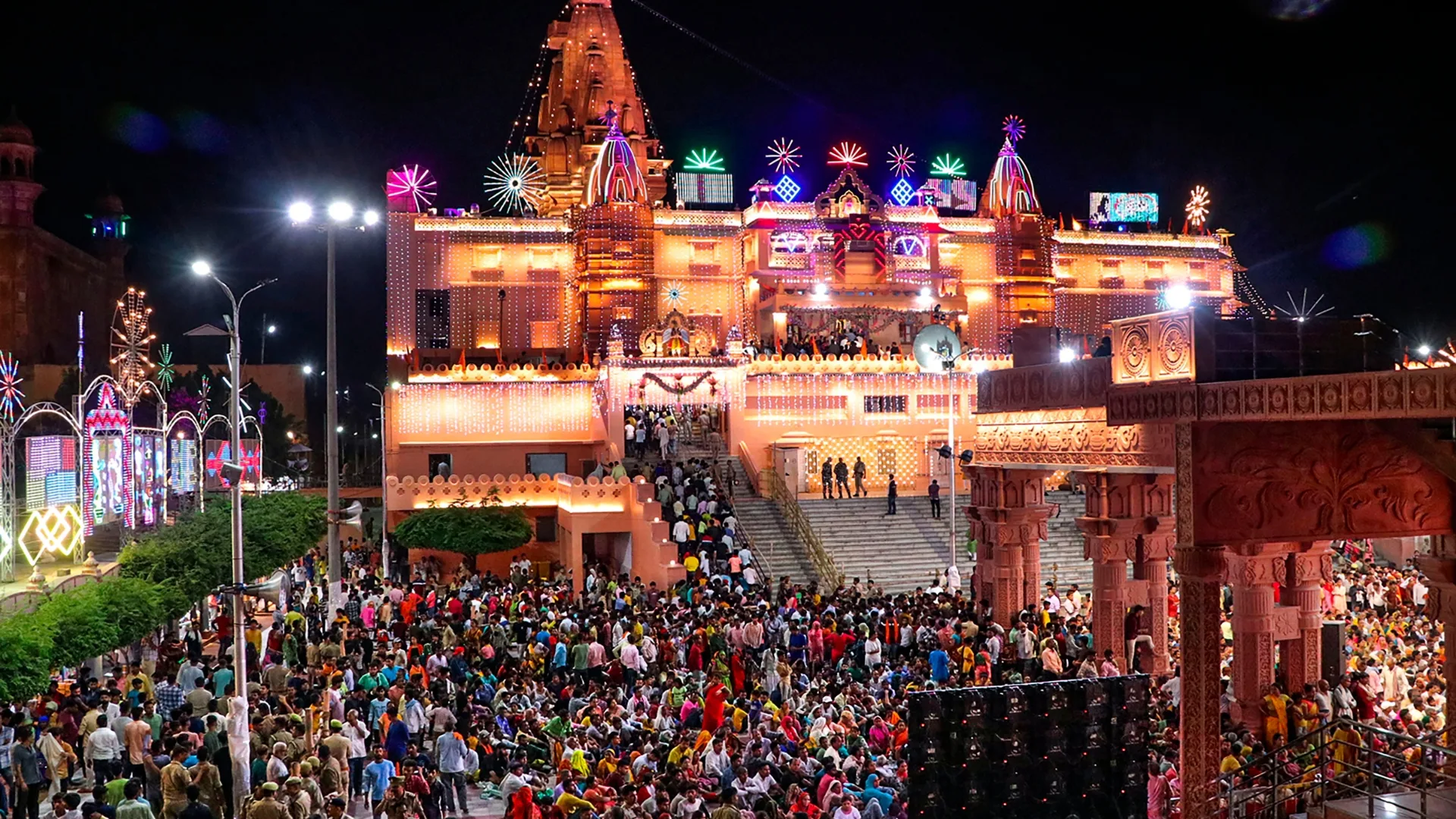 Mathura Vrindavan Darshan Aarti Tour Package